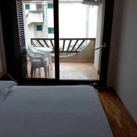 Apartments Villa Cherry 诺瓦利娅 外观 照片