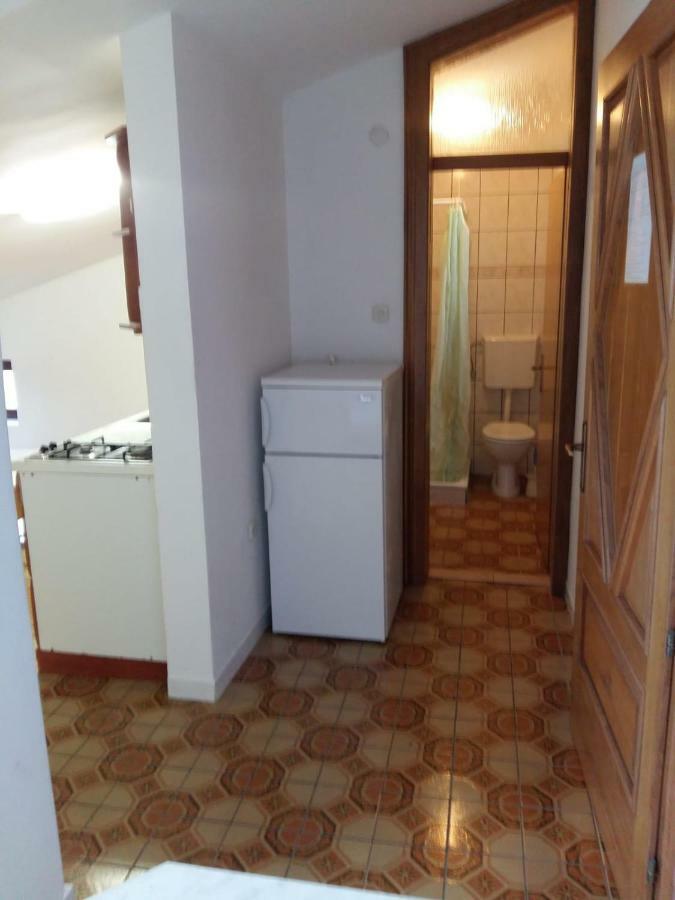 Apartments Villa Cherry 诺瓦利娅 外观 照片