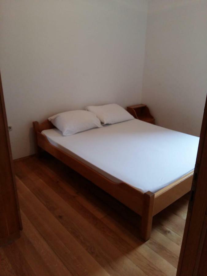 Apartments Villa Cherry 诺瓦利娅 外观 照片