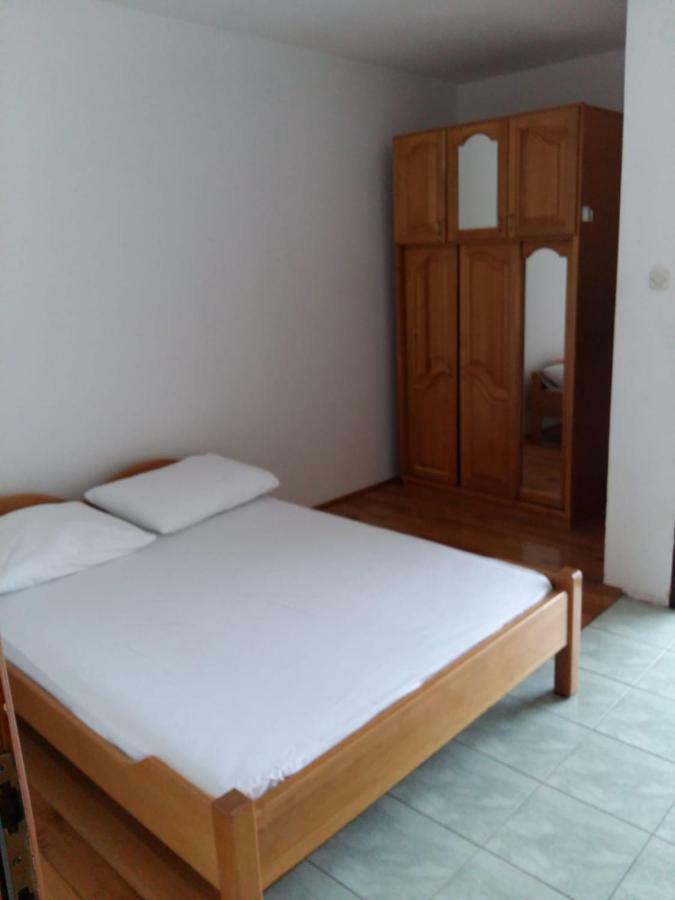 Apartments Villa Cherry 诺瓦利娅 外观 照片
